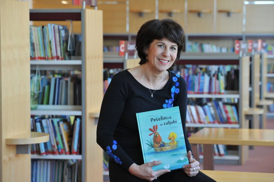 Zaključek bralnega projekta DRUŽINAs branje: Pravljični večer za otroke z Vesno Radovanovič