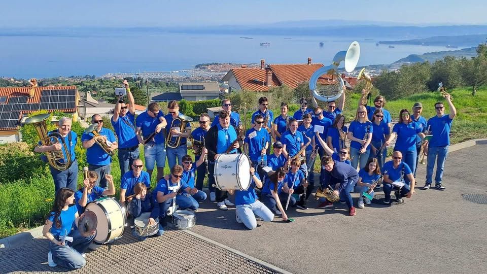 PRVOMAJSKA BUDNICA V IZOLI